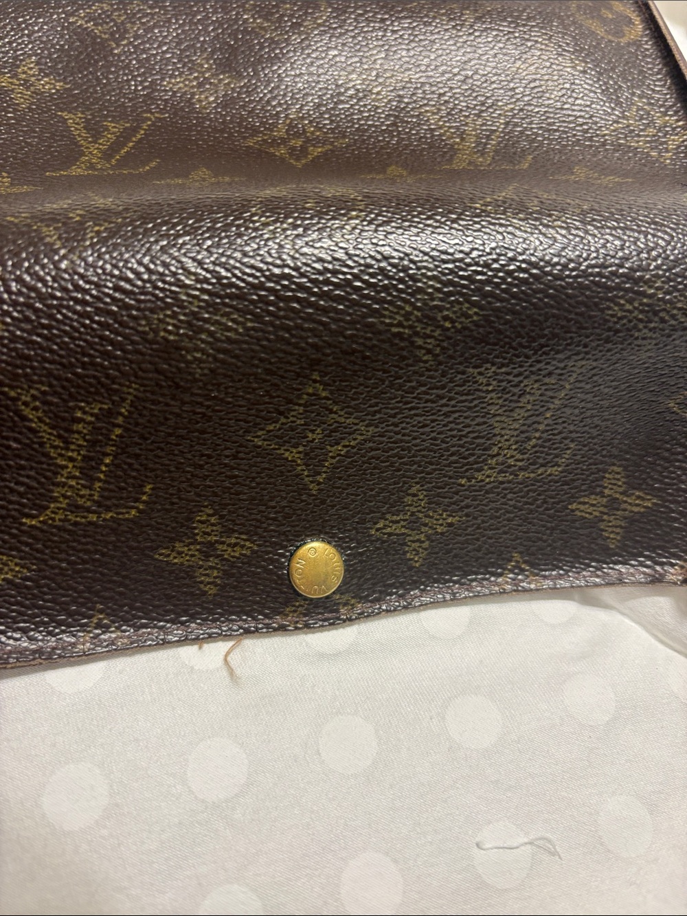 Louis Vuitton Brown Monogram Men's Wallet with Gold Hardware - Picture 5 of 7